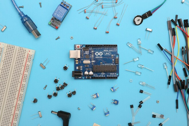 ToonTech repair bench and tools